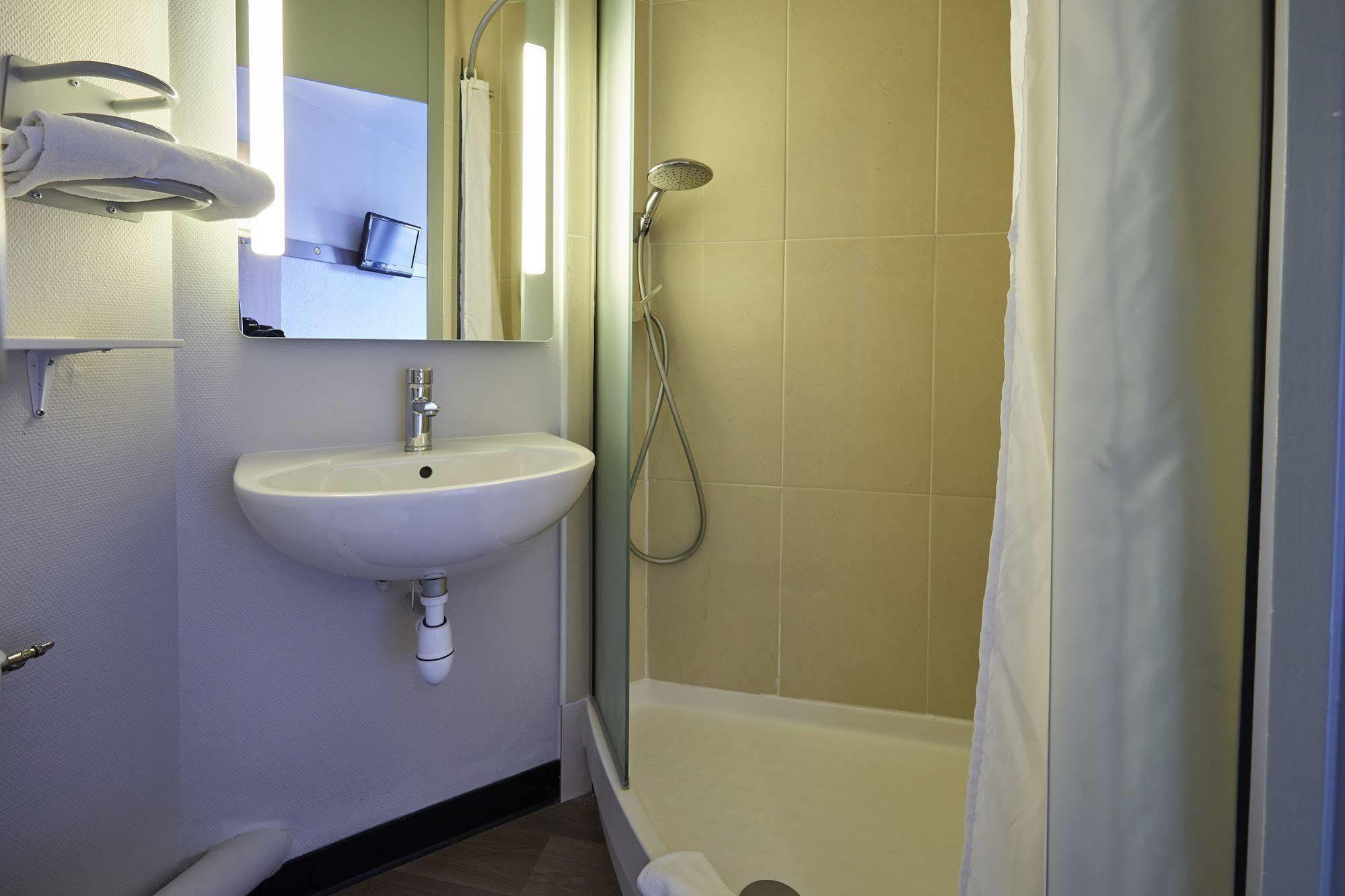 B&B Hotel Colmar Vignobles Ouest Wintzenheim Exterior photo